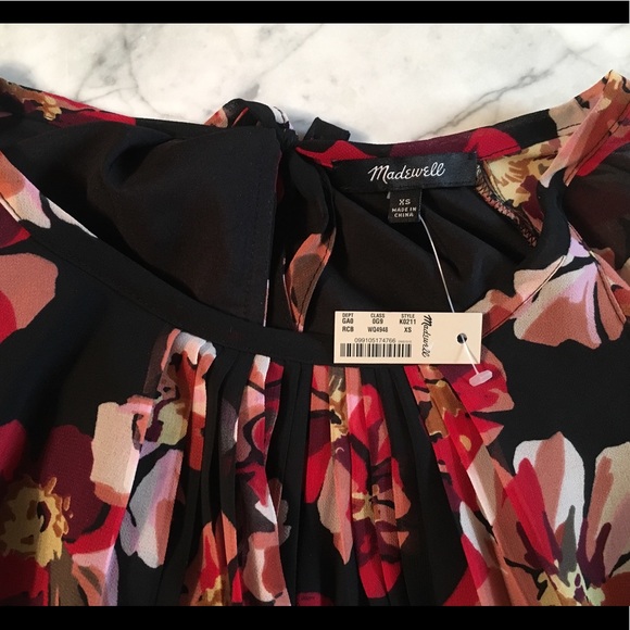 Madewell Tie-Back Bubble Sleeve Top in French Rose - Picture 5 of 5